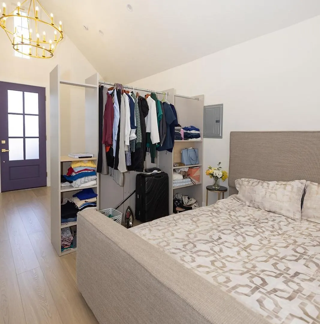 Hollywood Family Nest In Burbank, Steps To Studios!